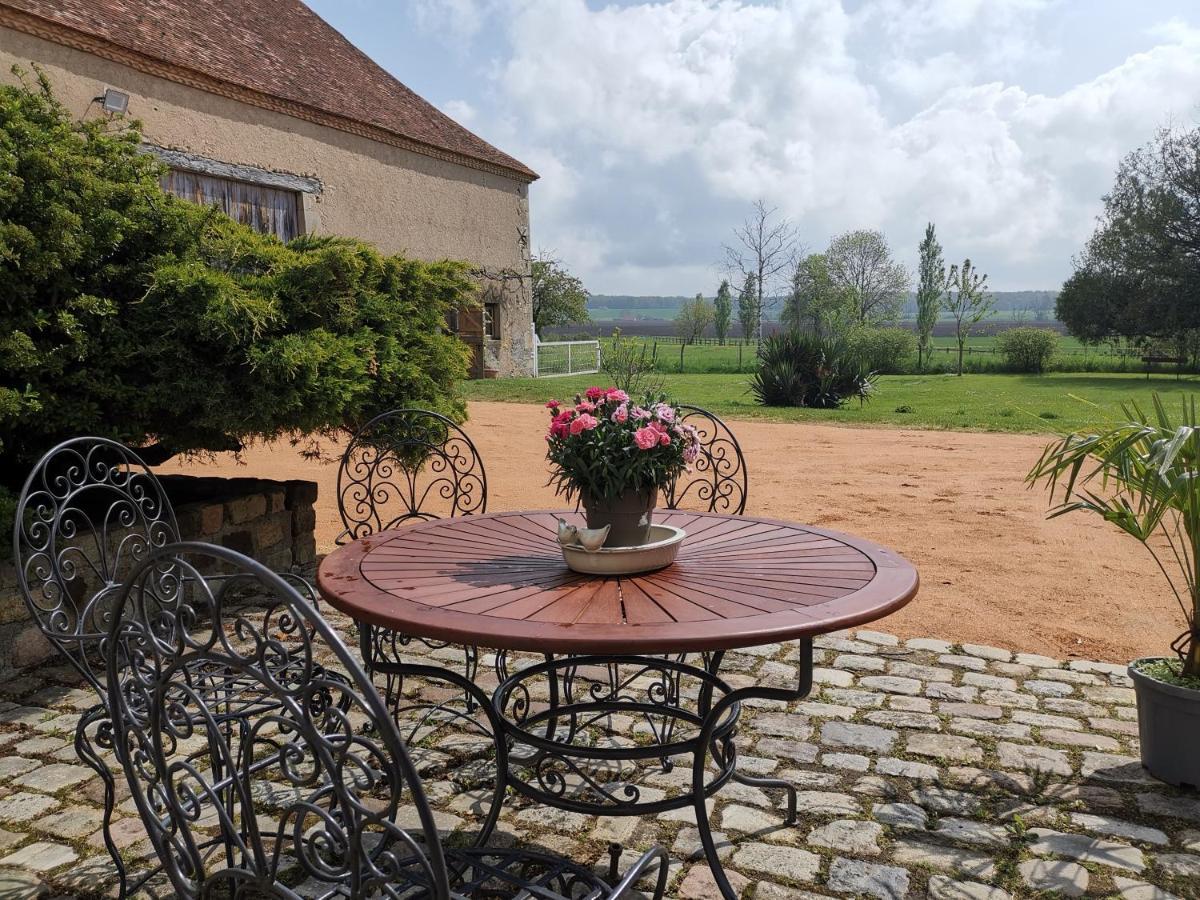 Chambres D'Hotes Domaine Des Formes Effiat Экстерьер фото